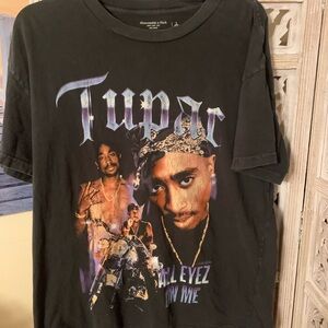 Tupac Shakur “All Eyez On Me” Relaxed Tee from Abercrombie & Fitch, Size: Large